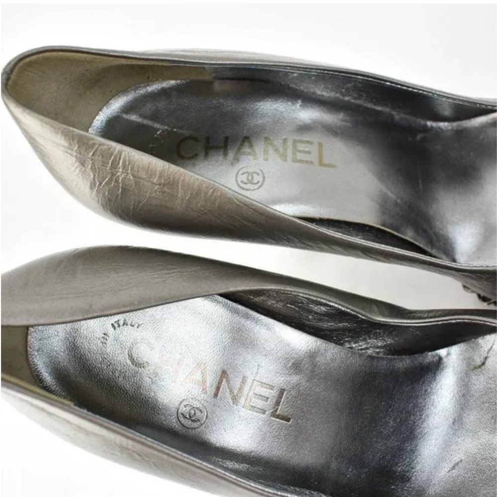 CHANEL Silver Chain CC Pumps/Heels🌸 CHANEL Box & Dust bags - Picture 11 of 16